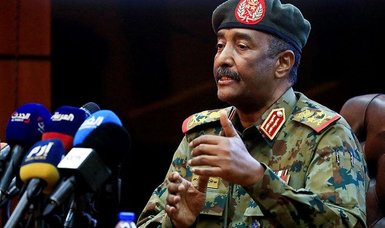 Sudanese coup leader Abdel Fattah al-Burhan trying to persuade ousted PM Abdalla Hamdok to return