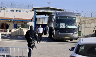 Israel, Hamas conduct 1st prisoner swap amid humanitarian pause in Gaza