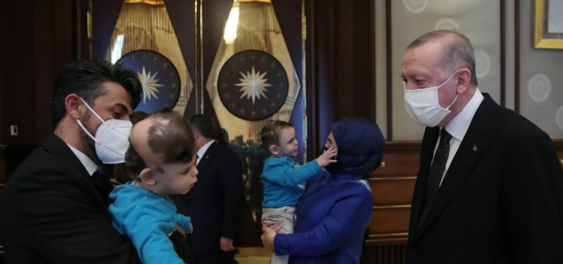 TURKISH PRESIDENT MEETS CONJOINED TWINS POST-SURGERY