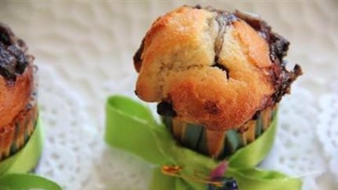 Antep fıstık krema dolgulu muffinler