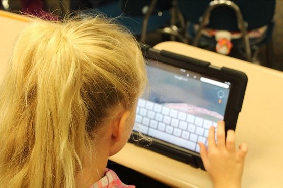 Çocuklar için internetteki yeni tehlike Siber uşaklaştırma
