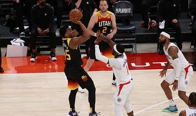 Donovan Mitchell scores 37 as Jazz go up 2-0 on Clippers