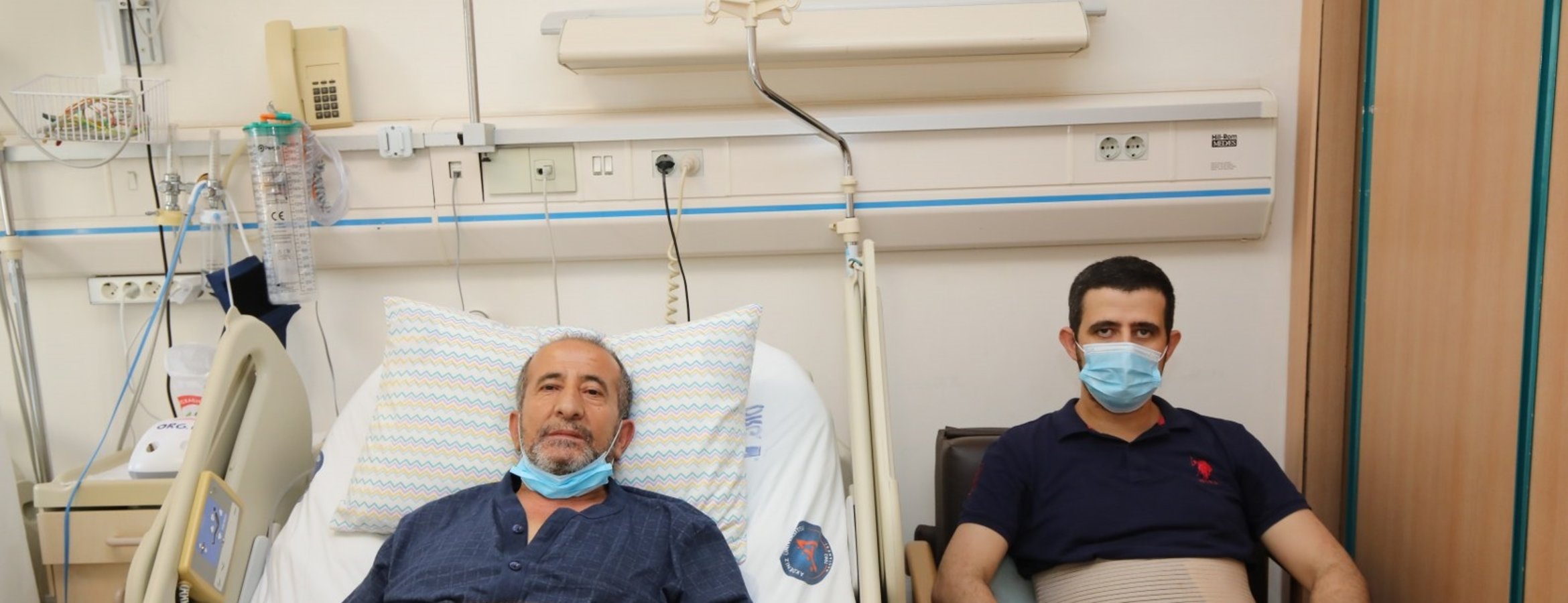 Antalya’da iki ailenin yüzü karaciğer nakil operasyonlarıyla güldü
