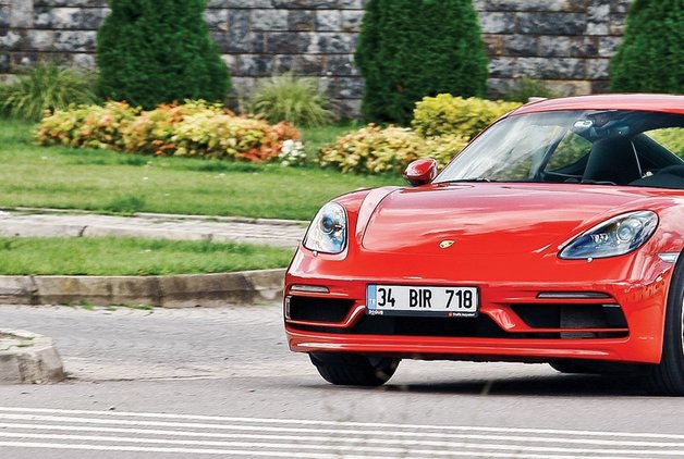 TEST - PORSCHE 718 CAYMAN