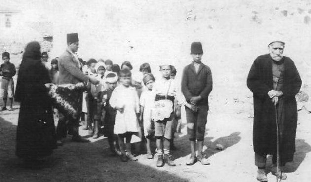 Osmanli Da Cocuklarin Okula Baslama Toreni Bed I Besmele Fikriyat Gazetesi