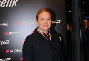 Caroline Koçtan yeni yıl klibi