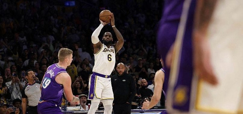 LOS ANGELES LAKERS DEFEAT UTAH JAZZ FOR NINTH WIN IN 11 GAMES