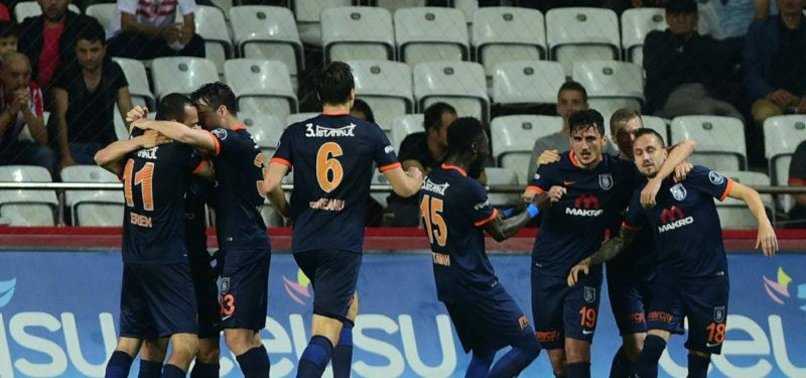 TURKISH FOOTBALL ANTICIPATES CHANGE AT TOP OF SUPER LEAGUE