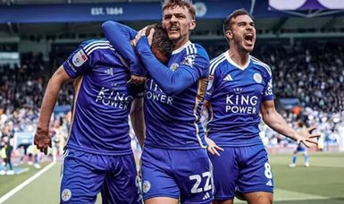 Leicester take big step towards promotion to Premier League