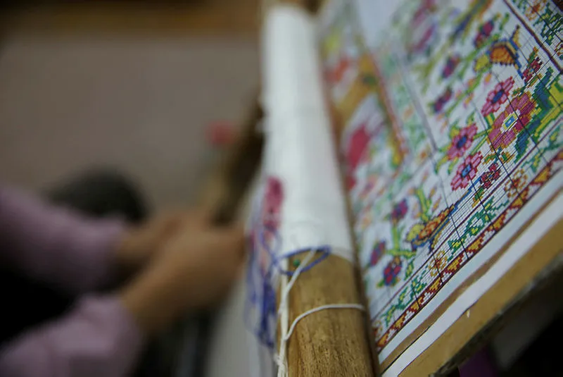 Cappadocia's silk carpets enchant visitors with colors, patterns