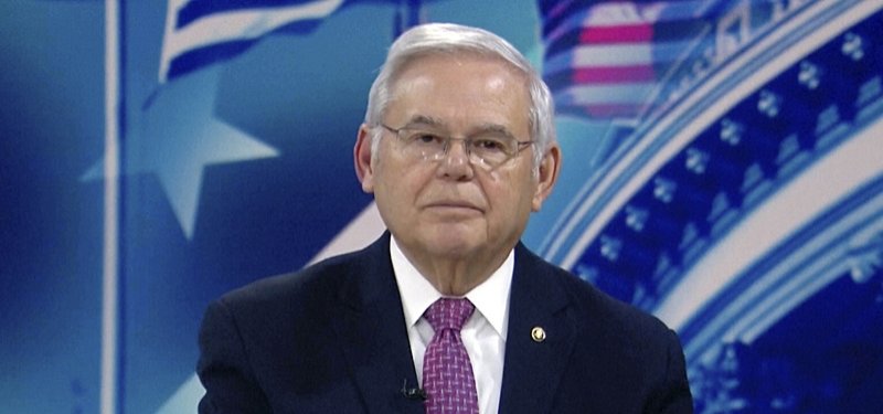 U.S. Sen. Bob Menendez, wife to be tried separately in bribery case