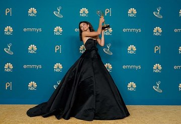 Zendaya, bu yıl ikinci kez Emmy kazandı