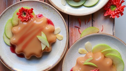 Tuzlu Karamel, Panna Cotta, Yeşil Elma İle