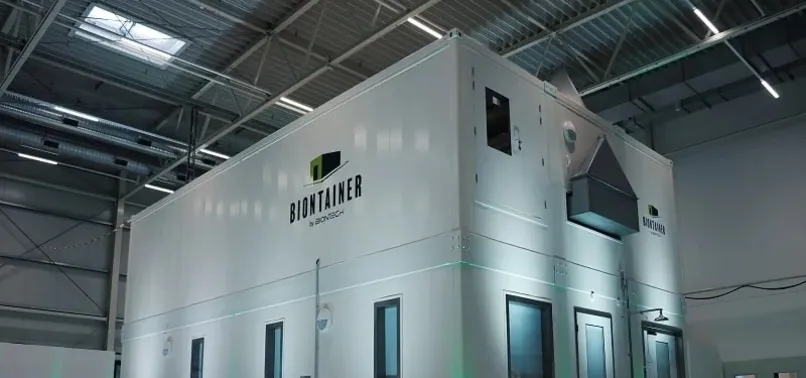 Biontech Rwanda BioNTech mobile mRNA vaccine labs reach Rwanda - anews