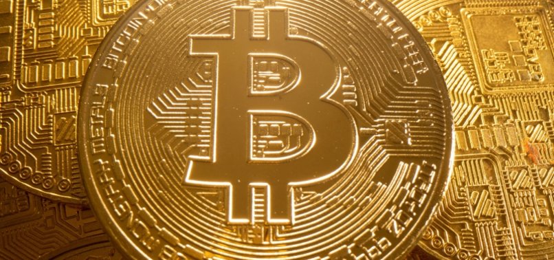 BITCOIN LOSES OVER 25% IN 6 DAYS, HOVERING AT LOWEST IN 10 MONTHS