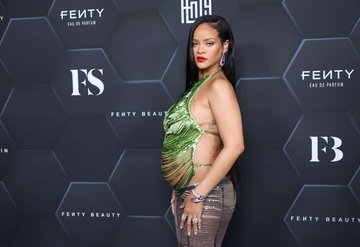 Rihannanın Hamilelik Stili