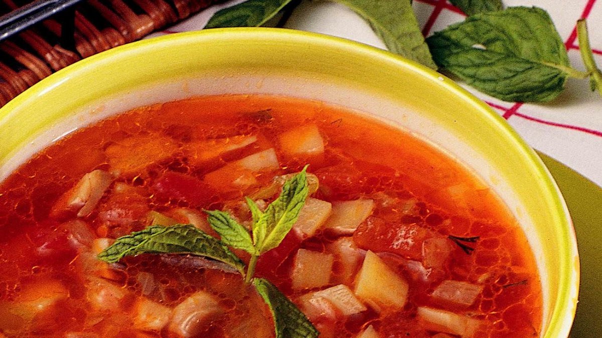 Sebzeli Soğuk Çorba