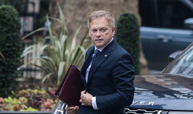 Russia allegedly jams signals on UK aircraft carrying Defense Minister Grant Shapps: Report