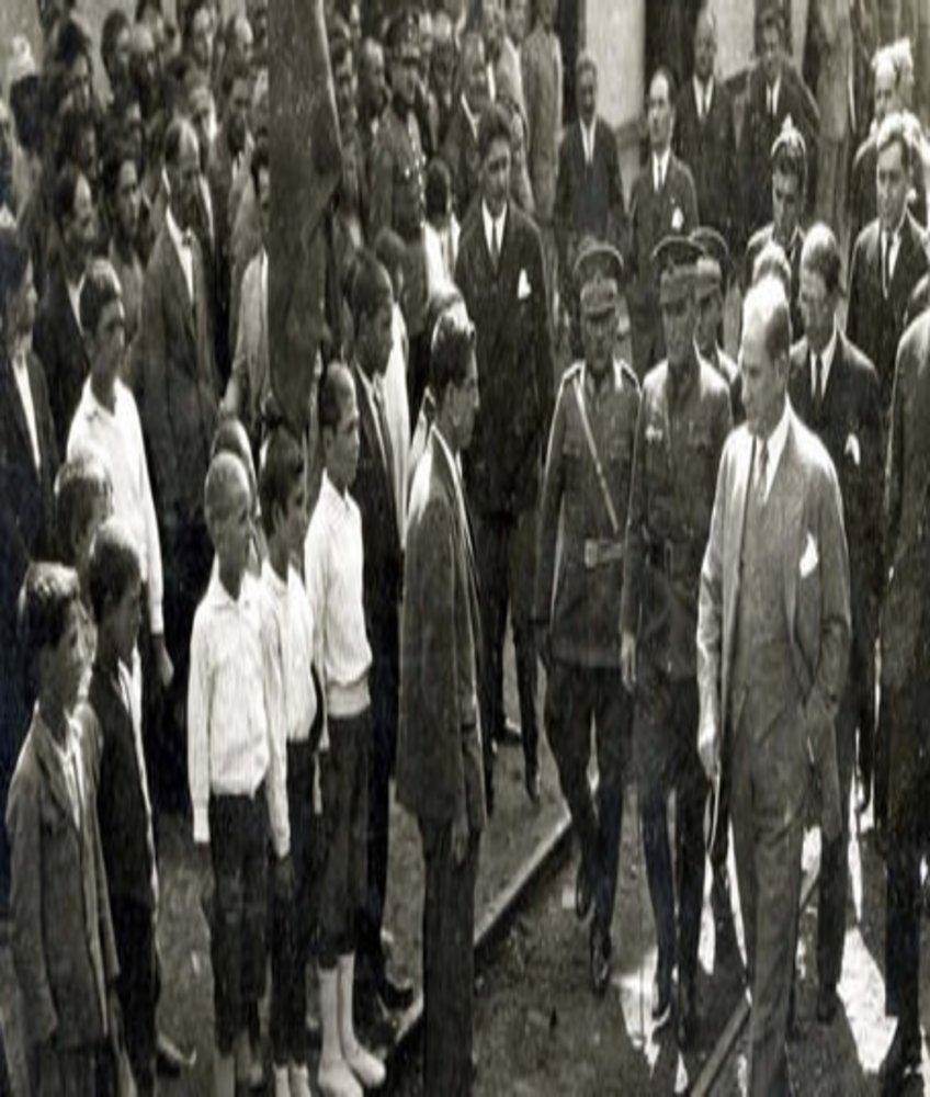 ataturk un arsiv fotograflari galeri
