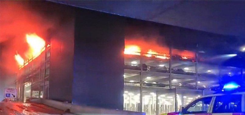 LUTON AIRPORT CLOSED AS FIRE RIPS THROUGH CAR PARK