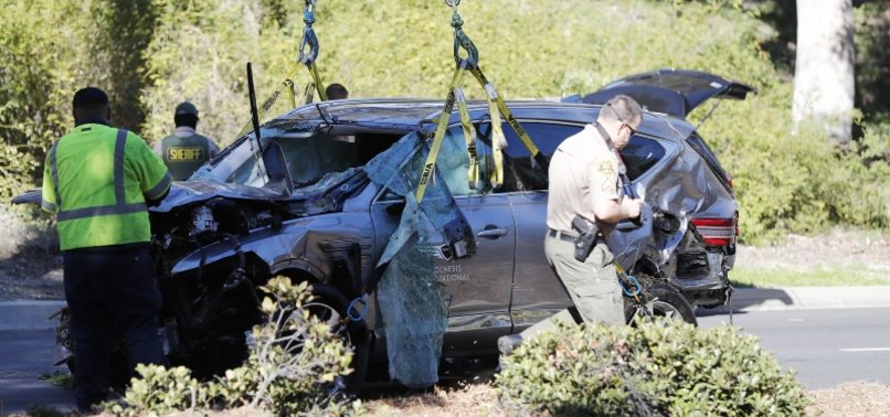 GOLFER TIGER WOODS SERIOUSLY INJURED IN CAR CRASH IN LOS ANGELES SUBURBS
