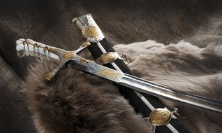 Türk’ün kılıcı geri döndü