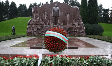Azerbaijan marks 20th anniversary of death of former President Heydar Aliyev