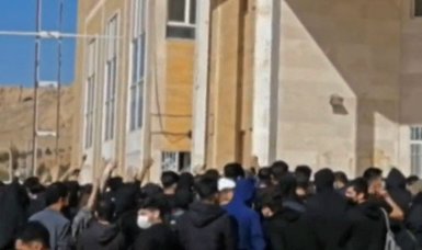 Iran: Several French intelligence agents arrested during Mahsa Amini protests