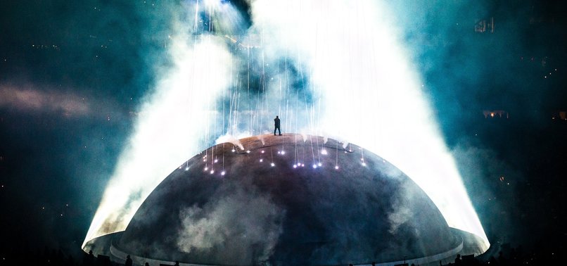 Kanye West performs in Istanbul for first time before mammoth crowd of ...