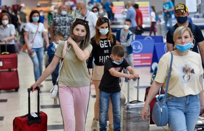 İlkyarıdakiyabancıahrefindexturistclasstkktLnktargetblankturistasayısı16milyonuaştı