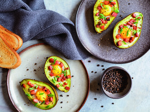 Fırında Pastırmalı Avokado