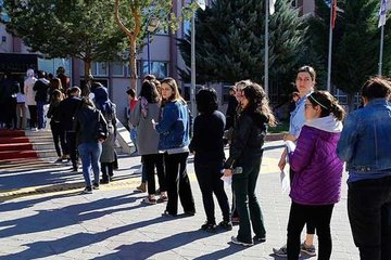 YDS’ye gireceklere saat uyarısı