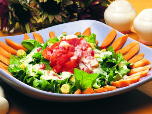 Peynir Soslu Salata