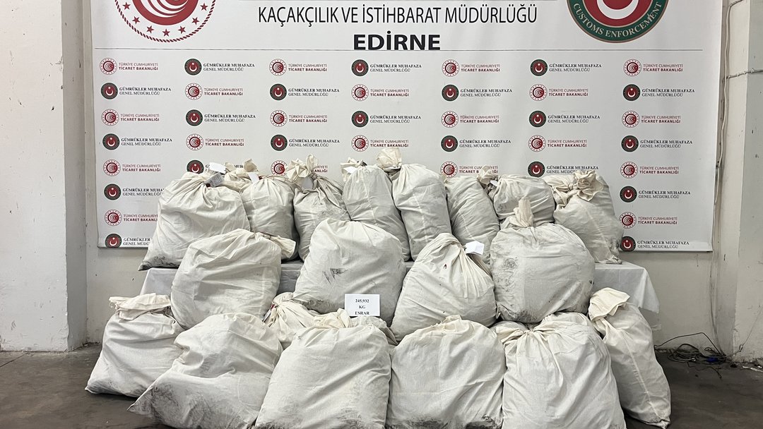 KAPIKULE’DE UYUŞTURUCU OPERASYONU