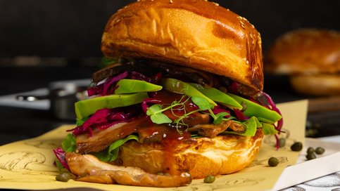 Porçini Mantarlı Hamburger