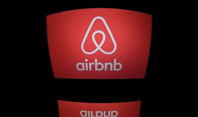 Airbnb to house up to 100,000 Ukrainian refugees
