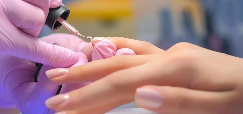 EU BANS KEY NAIL GEL INGREDIENT