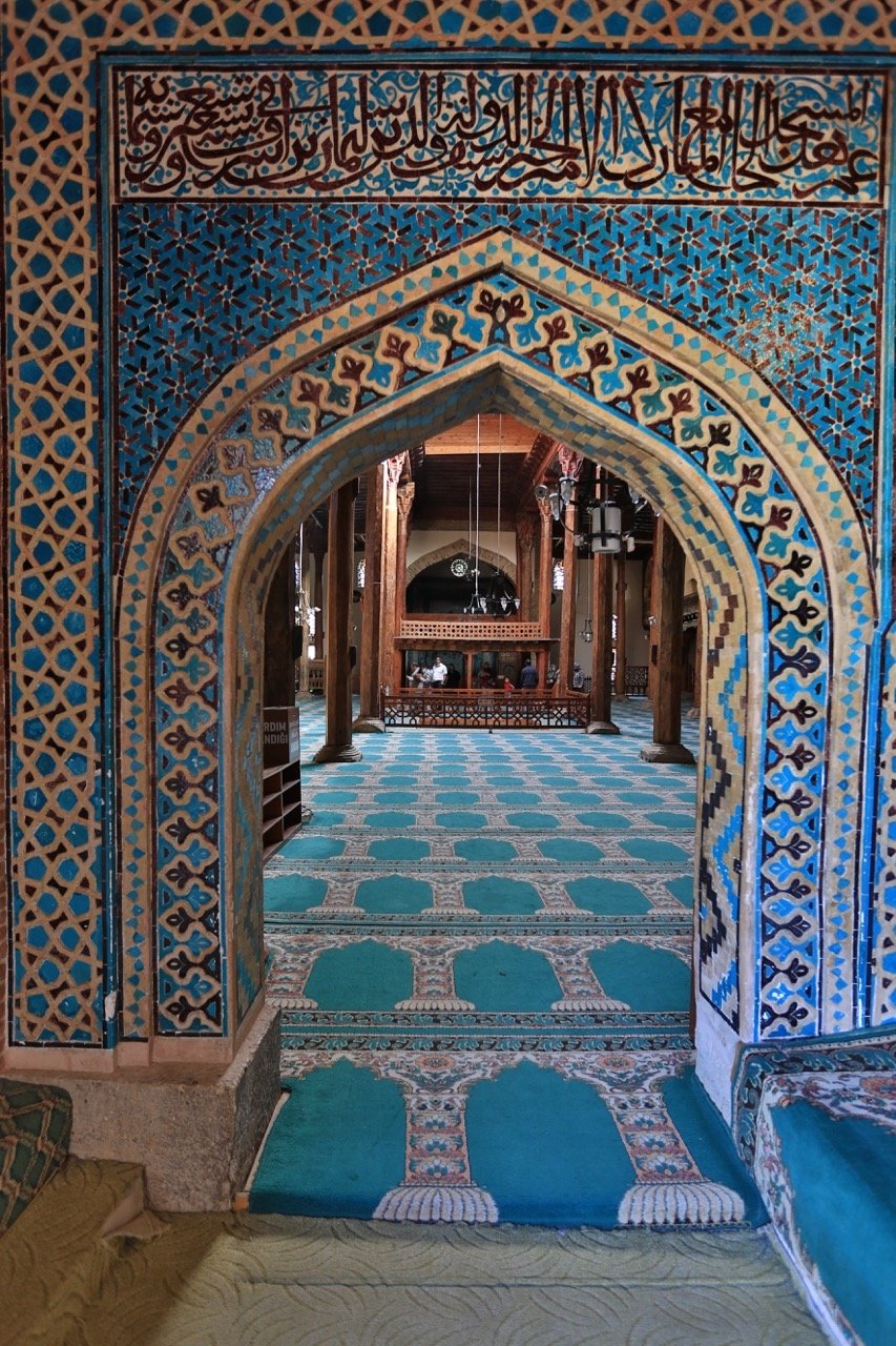 BEYŞEHİR’DEKİ EŞREFOĞLU CAMİİ