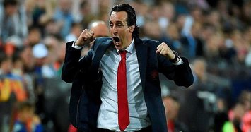 Arsenal stand behind Unai Emery but warn results must improve