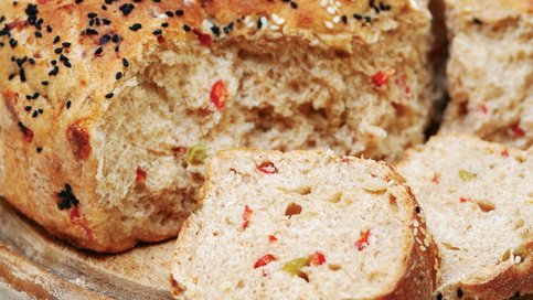 Tam Buğday Unlu Biberli Peynirli Ekmek