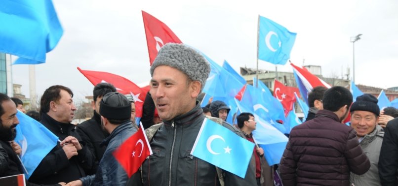 UIGHURS LIVING IN ISTANBUL CONTINUE PROTESTS OUTSIDE CHINESE CONSULATE