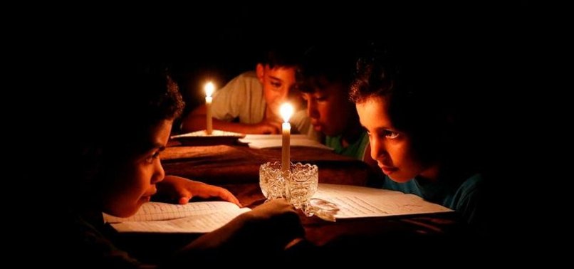 FOR 4TH CONSECUTIVE DAY, ISRAEL REDUCES POWER TO GAZA