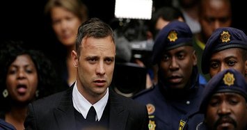 Oscar Pistorius: Prosecutors seek longer sentence