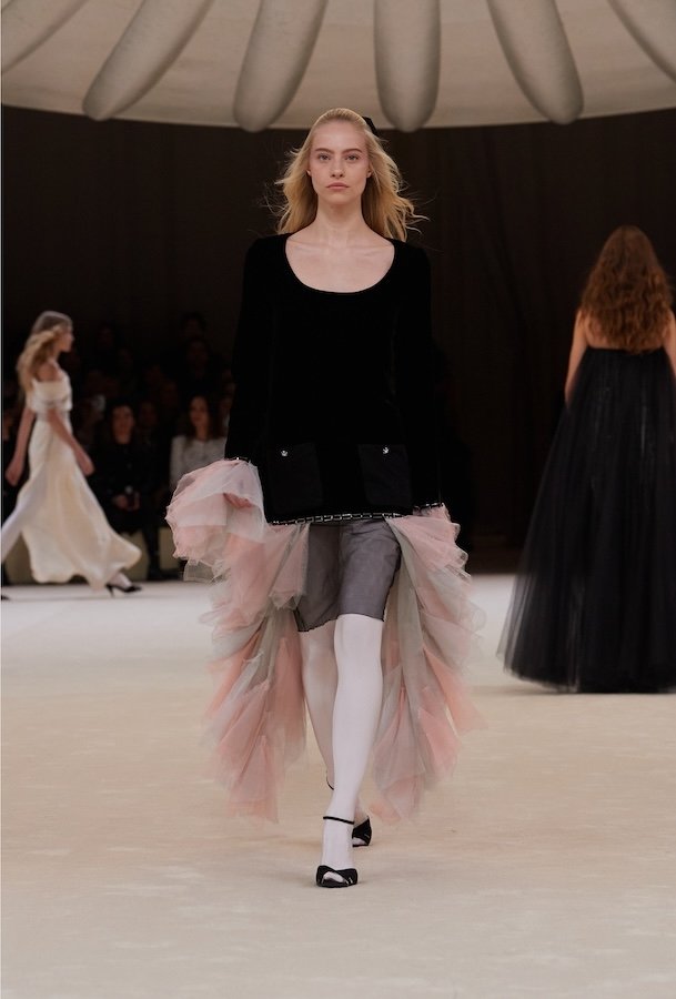 Chanel 2024 İlkbahar/Yaz Couture Defilesi