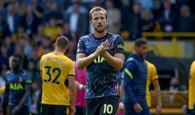 Kane makes first appearance as Alli earns Spurs win at Wolves