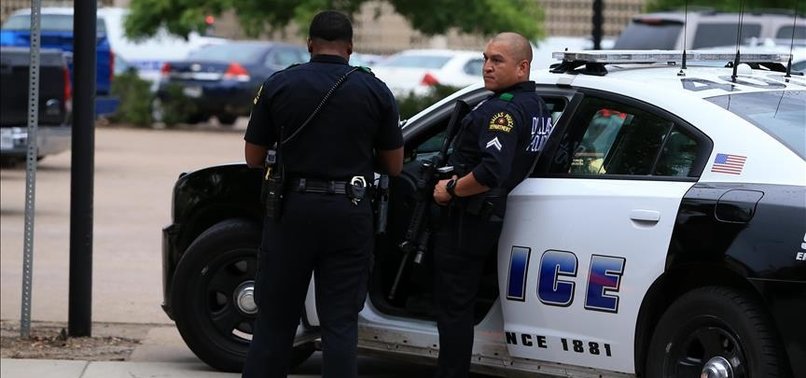 US: 17 IMMIGRANTS FOUND LOCKED INSIDE TRAILER IN TEXAS