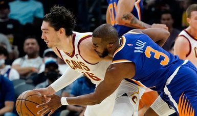 Suns overcome slow start in win over Cavaliers