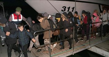 More than 975 undocumented migrants held across Turkey