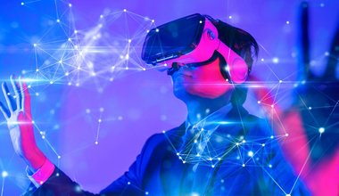 ALTERNATİF DÜNYALARIN PEŞİNDE