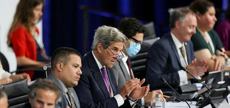 KERRY VOWS US TO MEET CLIMATE GOAL DESPITE COURT SETBACK